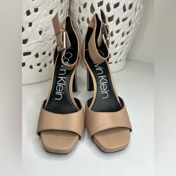 Calvin Klein Womens Marinda Pump size 8 - Picture 1 of 9